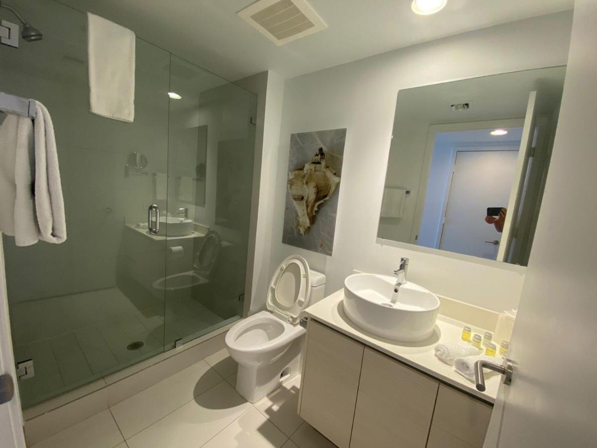 Studio 2Bed Beach Apmt With Amazing Views 30B Холандейл Бийч Екстериор снимка